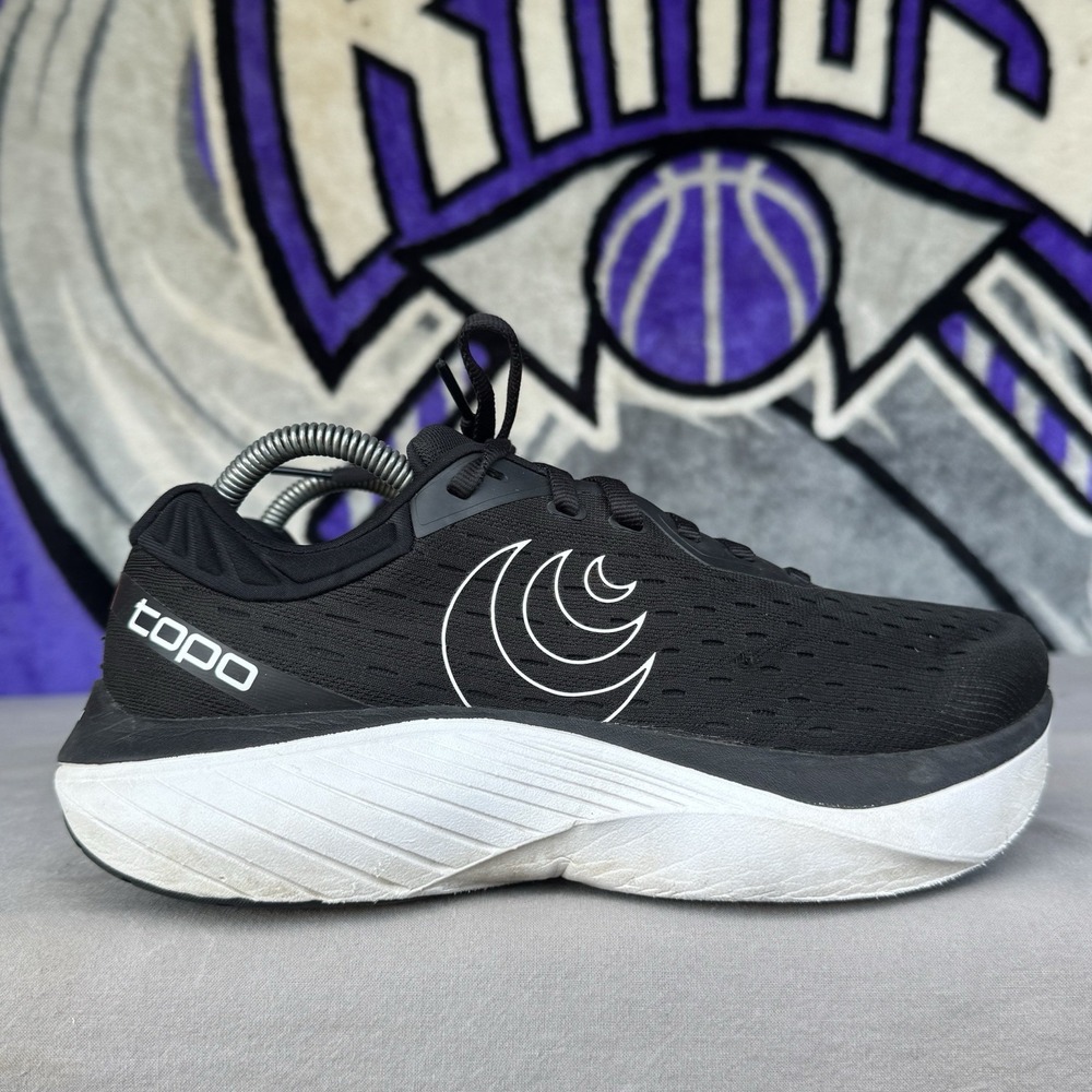 Size 9.5 - Topo Athletic Atmos Running Shoes Sneaker Wide Black ZipFoam - Picture 2 of 10